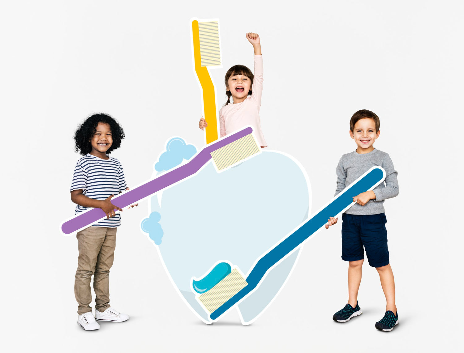 Diverse Kinder mit Zahnpflegesymbolen