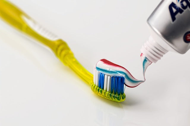 Wie gefährlich ist Titandioxid in Zahnpasta?