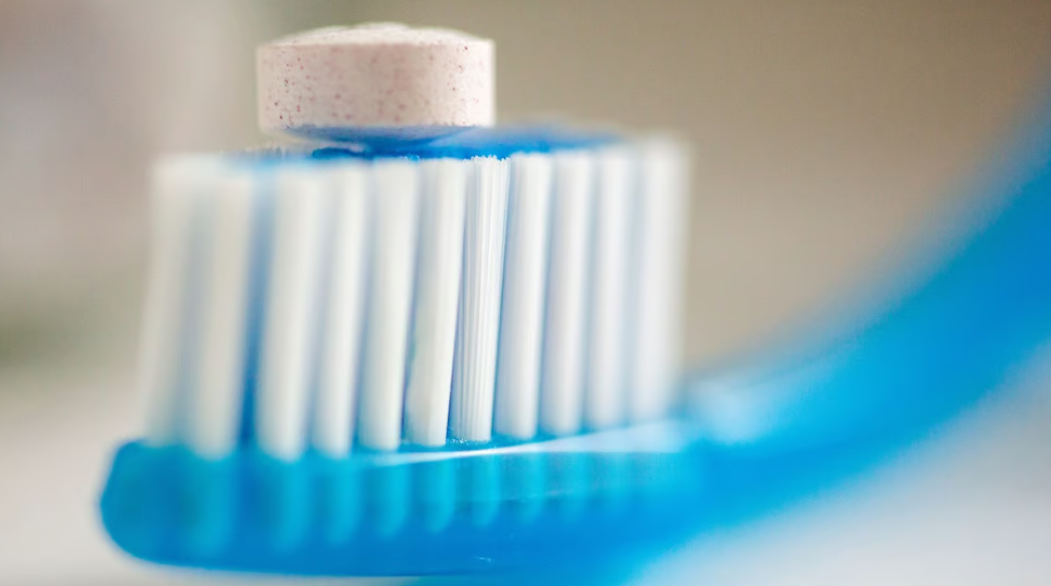 Zahnpflege: Sind Zahnputztabs wirklich empfehlenswert?